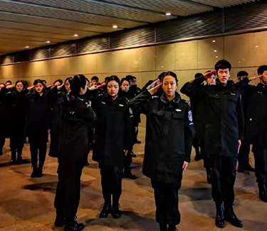服务模式：实习外包